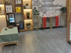 -宸玥酒店(成都西南财大地铁站店)