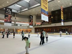 -冰纷万象滑冰场(深圳万象城店)