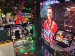 -路边边地标烧烤·川菜·小龙虾·音乐酒馆(良乡长虹店)