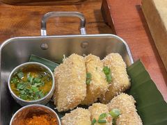 -银米·云南传统过桥米线(双廊黑金冠店)