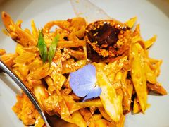 敲糖棒棒鸡-辛香汇·现炒川菜(淮海路百盛店)