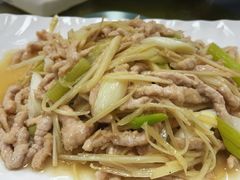 -洪霞餐馆
