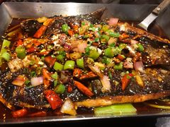 -鸣记脆皮烤鱼·海鲜烤鱼(亿合城店)
