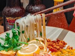 -粉八·云南米线·建水烧烤(常熟路店)