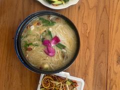-双桥园·云南过桥米线(古城南门店)