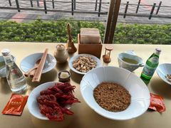 -蟹家大院 · 独揽江景(滨江店)