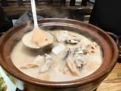 洪湖莲藕炖排骨-丹江渔村(首都机场店)