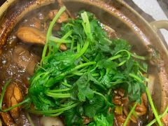 香菜-渝君重庆火锅(嘉宾路店)