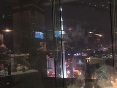 -云顶旋转自助景观餐厅