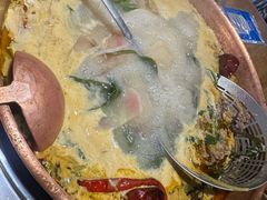 -洱火云南酸菜牛肉火锅(石景山当代商城店)