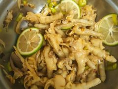 -周黑鸭(郑州新世界百货店)