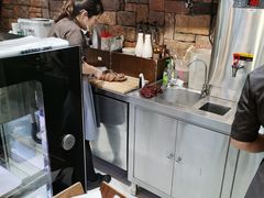 -红跑车蛋糕世界(网巾市店)