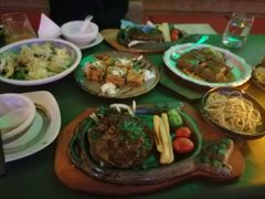 肉眼扒-JUKEBOX玖部音乐餐厅(华侨城店)