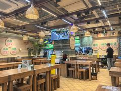 -云阿蛮云南生烫牛肉米线(奉贤路店)