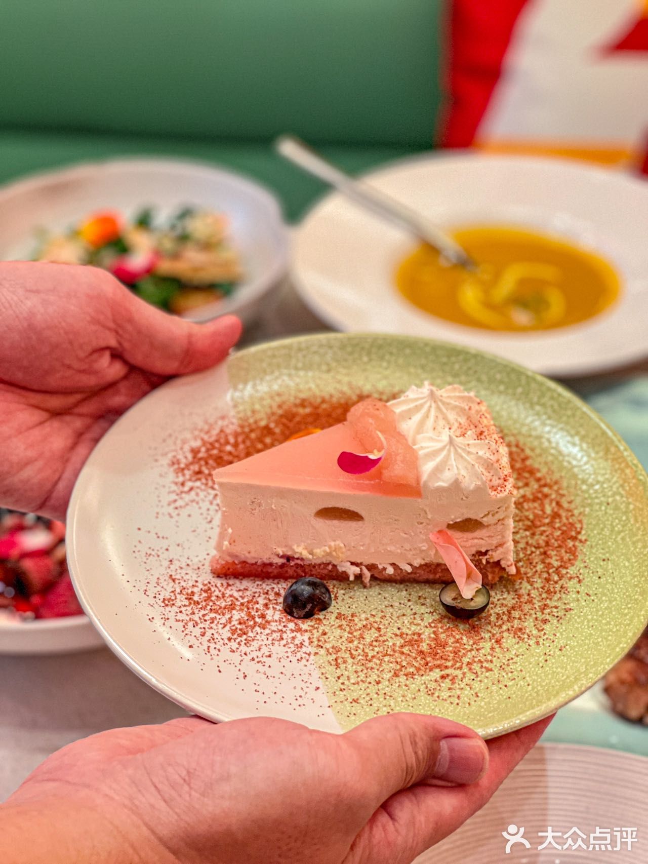 圣诞约会餐厅推荐红山这家叫做77Moala的西餐