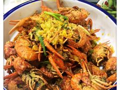 -虾弄弄海派小龙虾·牛羊蝎子火锅