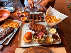-Ribs & Burgers The Rocks