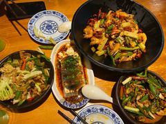 川味小炒肉-禧福徕盆盆香川菜馆