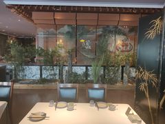 -八府香鸭·啫啫煲(华山路店)