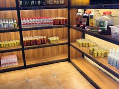 面包甜点陈列柜-五彩凉山自助西昌烧烤(柳翠路店)