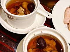 -广州万富希尔顿酒店·感趣自助餐厅·金秋蟹宴生蚝海鲜刺身