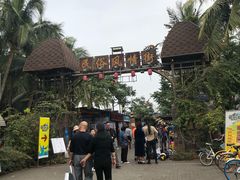 -万绿园