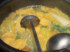 -一朵菌·野生菌探索家火锅(南亚店)
