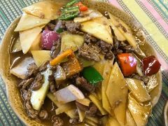 芒果炒牛肉-纳兰傣雀傣味餐厅
