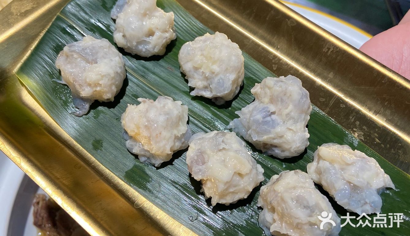 因为我不吃牛杂 就点了一个牛腩煲