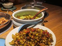 -吃饭皇帝大土家民族菜(正大广场店)