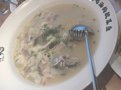 -严记小天府酸菜鱼(西四路店)