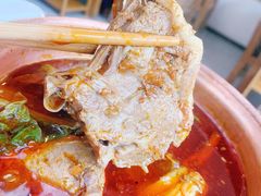 -毛辣果·贵州红酸汤牛肉火锅(西单店)