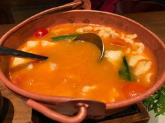 -云海肴·汽锅鸡·云南菜(天山百盛优客店)