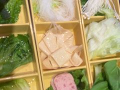 -呷哺呷哺 小火锅 (浦东新欧尚超市店)