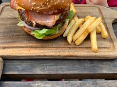 -Ribs & Burgers The Rocks