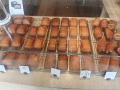-VERIE BAKEHOUSE