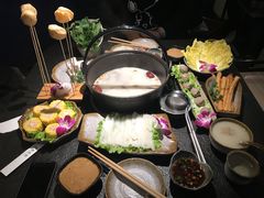 -新草堂锅物料理(泉城路店)