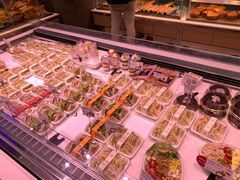 -巴黎贝甜(大宁国际商业广场店)
