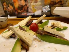 牛肉芝士牛油果-松川日本料理(长沙路店)