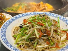 -鱼窝棚柴火铁锅炖(富山屯店)