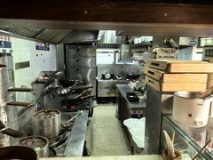 -方国老头包子·39年威海本地老字号•小船海鲜疙瘩汤