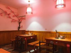 卡座-三道苗苗鱼·美蛙黄辣丁(八里店)