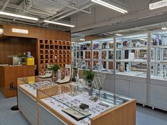 -无奔眼镜·蔡司·依视路授权店(马家堡店)