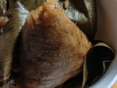 -同济大学本部学苑饮食广场