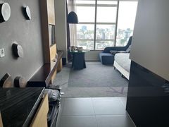 -西贡中心铂尔曼酒店