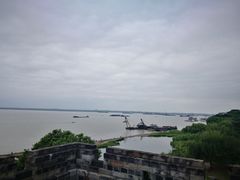 -巴陵广场