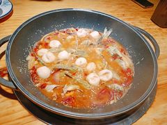 黄辣丁鲜鱼锅-小小河边鱼(天润城店)