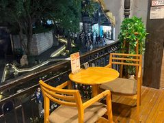 -猫的天空之城概念书店(杭州南宋御街店)