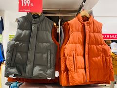 -优衣库(上海金桥国际商业广场店)