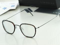 -目艮眼镜SHOWROOM(品牌集合店)